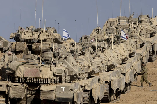 Xe tăng Israel gần biên giới với dải Gaza vào ngày 17/9. Ảnh: Getty.