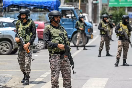 Ấn Độ và Pakistan đã giáng và gánh chịu những đòn nặng nề trong cuộc xung đột gần đây. Ảnh: AFP.