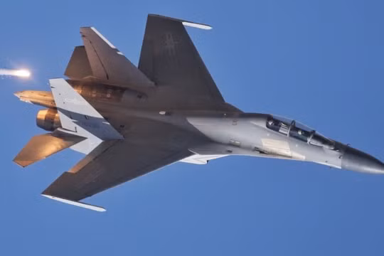 Chiến đấu cơ J-16 của Không quân Trung Quốc. Ảnh: MW.