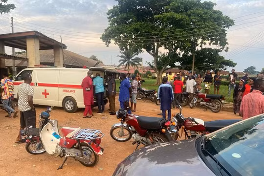 Vụ tấn công xảy ra tại nhà thờ ở thị trấn Owo, bang Ondo, Nigeria (Ảnh: Reuters).