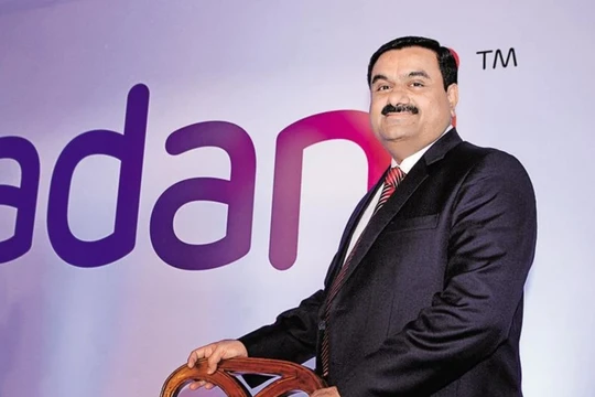 Tỉ phú Gautam Adani (Ảnh: Hindustan Times)