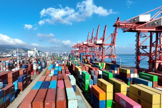 Lãi suất cao hơn ở Mỹ, châu Âu và các nền kinh tế khác đang chống lạm phát đã dẫn đến suy thoái trên diện rộng (Ảnh: Zuma)