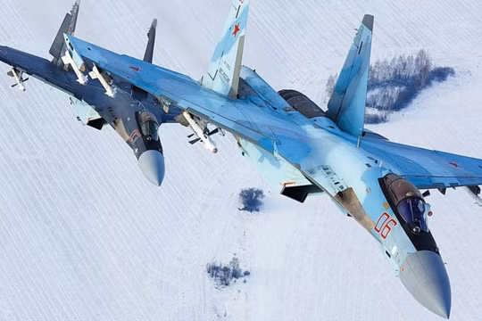 Máy bay chiến đấu Su-35 của Lực lượng Không quân Vũ trụ Nga. Ảnh: MW.