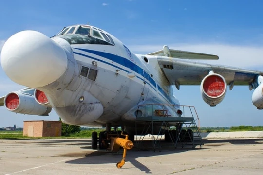 Máy bay thử nghiệm vũ khí laser trên không A-60 của Nga. Ảnh: MW.