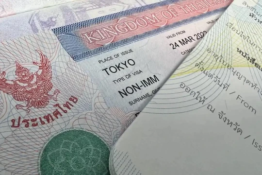 Chương trình mới nhằm thu hút lao động có kỹ năng và các nhà đầu tư nước ngoài (Ảnh: AFP)