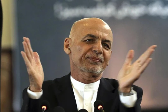 Giới truyền thông cho rằng ông Ashraf Ghani đã trốn sang Tajikistan hoặc Uzbekistan (Ảnh: AP)