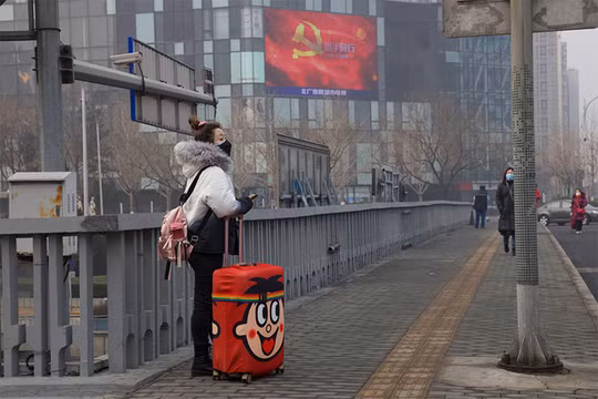 Hơn 100 người chết do nCoV trong vòng 24 giờ qua (Ảnh: NYPost)