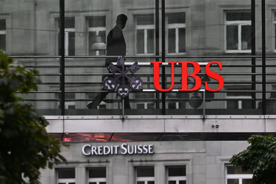 Các ngân hàng lớn nhất thế giới đã có đợt cắt giảm nhân sự lớn trong năm 2023 (Ảnh: FT)