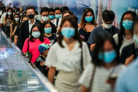 Các nhà khoa học phát hiện ra 24 điểm khác biệt giữa trình tự gene của virus trong hai lần nhiễm (Ảnh: FT)