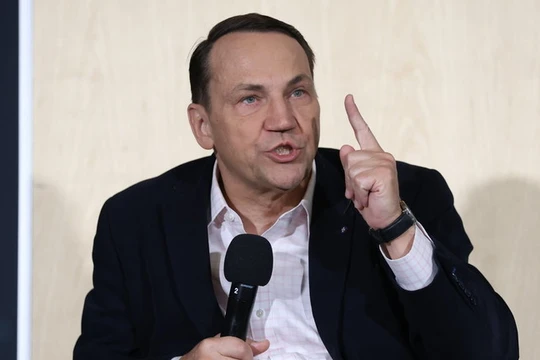 Ngoại trưởng Ba Lan Radoslaw Sikorski đáp trả gay gắt Elon Musk. Ảnh: Getty.