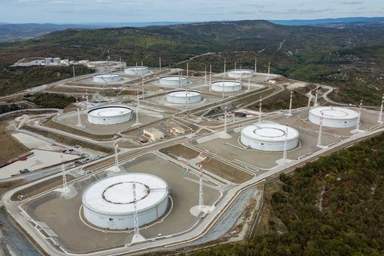 Một cơ sở lưu trữ dầu ở Vùng Krasnodar, Nga được Liên đoàn đường ống Caspian sử dụng, ngày 19/9/2019. Ảnh: Sputnik.