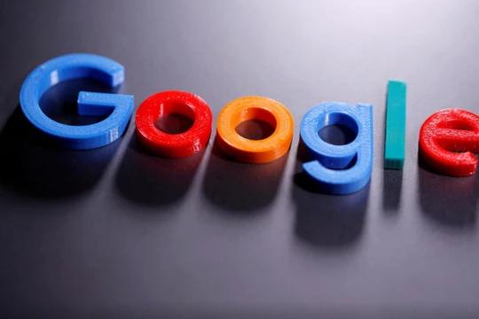Google sẽ đóng 29,3 triệu USD cho quỹ chống thông tin giả của EU (Ảnh: Reuters)