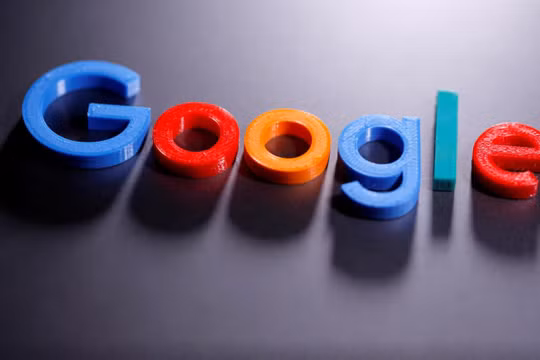 Google sẽ đóng 29,3 triệu USD cho quỹ chống thông tin giả của EU (Ảnh: Reuters)