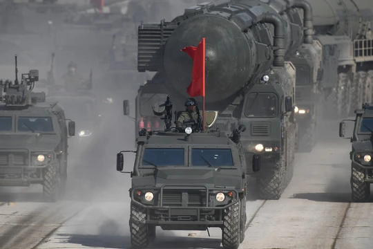 Tổ hợp tên lửa mặt đất Yars của Nga (Ảnh: RT)