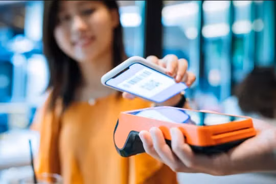Thanh toán kỹ thuật số được thúc đẩy nhờ sự tăng tốc chuyển đổi số (Ảnh: Getty)