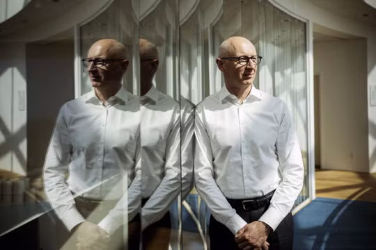 Lars Fruergaard Jørgensen được cho là người dễ được giao trọng trách, và luôn thực hiện trọng trách của mình (Ảnh: FT)