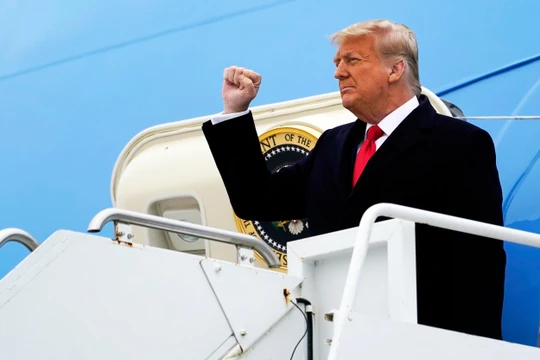 Tổng thống Trump dự định ban hành khoảng 100 lệnh ân xá, giảm án trong ngày cuối cùng ở Nhà Trắng (Ảnh: NBC)