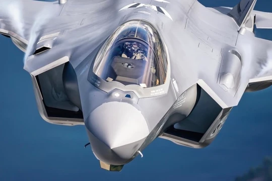 Chiến đấu cơ thế hệ thứ 5 F-35 của Không quân Mỹ. Ảnh: MW.