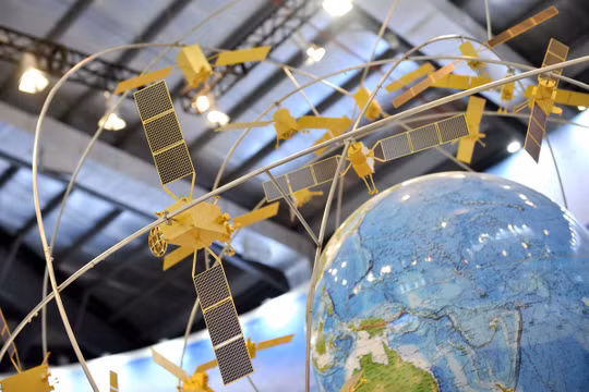 Hệ thống định vị vệ tinh Beidou của Trung Quốc cũng chịu ảnh hưởng do chiến sự ở Ukraine. Ảnh: China Daily.