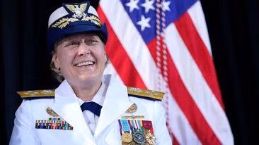 Tư lệnh Tuần duyên Mỹ Linda L Fagan (Ảnh: AP).