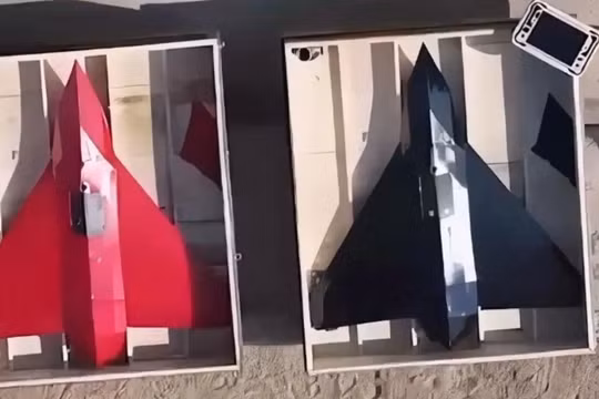 Iran triển khai Hadid-110, mẫu máy bay không người lái nhanh nhất có khả năng tránh radar. Ảnh: IE.