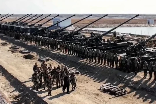 Đơn vị pháo binh 170 mm của Quân đội Nhân dân Triều Tiên. Ảnh: MW.