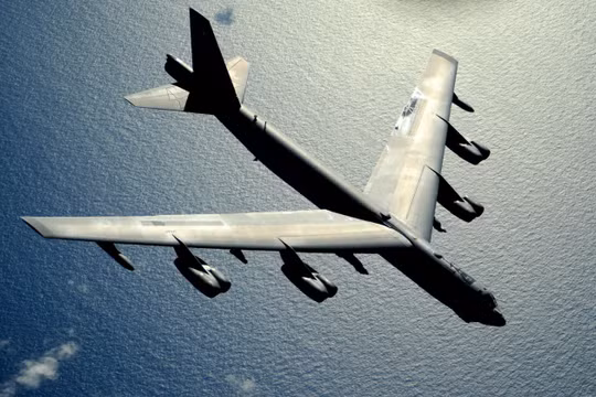 Máy bay ném bom B-52 sẽ được triển khai tới căn cứ không quân Mỹ trên đảo Diego Garcia, gần điểm cực Nam của Iran (Ảnh: National Interest)