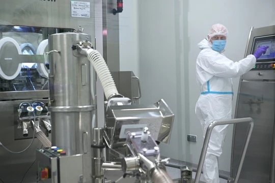 Giám đốc trung tâm Gamaleya nói rằng điều trị ung thư cá nhân hóa sẽ bắt đầu trong vài tháng tới. Ảnh: Sputnik.