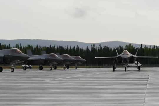 Máy bay chiến đấu F-35A Lightning II của Không quân Mỹ được nhìn thấy tại Căn cứ Không quân Eielson, Alaska, vào năm 2021. Ảnh: Không quân Mỹ.
