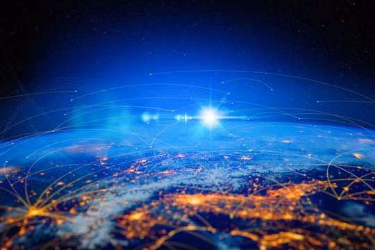 Giới khoa học tên lửa Trung Quốc đề xuất phát triển một loại tên lửa EMP siêu thanh có tầm bắn 3.000 km (Ảnh: Shutterstock)