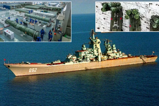 Tàu tuần dương lớp Kirov của Nga và bệ phóng S-400. Ảnh: MW.