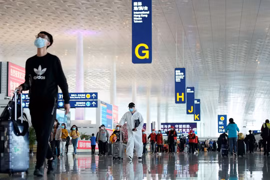 Nghiên cứu mới cho thấy dịch COVID-19 có thể đã xuất hiện ở Vũ Hán từ sớm hơn (Ảnh: PRI)