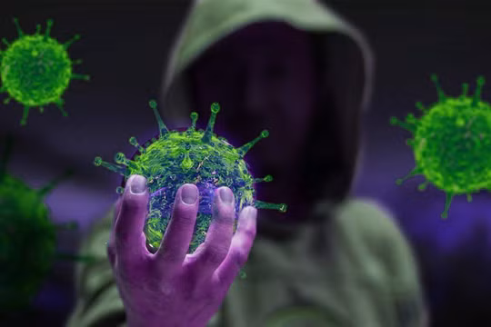 Nhiều thuyết âm mưu về COVID-19 đã xuất hiện kể từ khi đại dich bắt đầu (Ảnh: Getty)