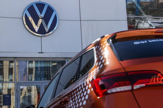 Đại lý xe Volkswagen tại Moscow, Nga vào ngày 6/4/2022. Ảnh: Sputnik.