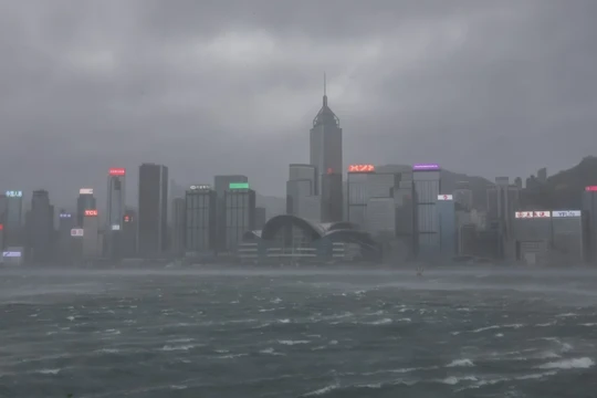 Trước Wipha, 17 cơn bão nhiệt đới đã kích hoạt tín hiệu cảnh báo số 10 kể từ khi bắt đầu ghi chép vào năm 1946. Ảnh: SCMP.