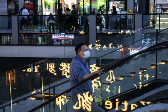 Trung Quốc: Làn sóng dịch COVID-19 mới có thể khiến 65 triệu người nhiễm mỗi tuần