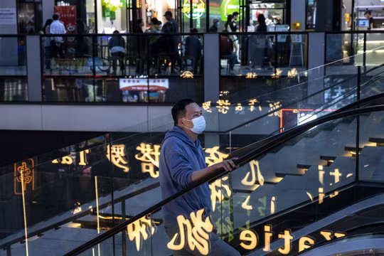 Trung Quốc: Làn sóng dịch COVID-19 mới có thể khiến 65 triệu người nhiễm mỗi tuần