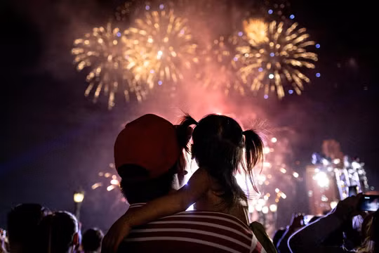 Pháo hoa ngày Tết Nguyên đán ở Manila, Philippines ngày 29/1. Ảnh: Reuters.