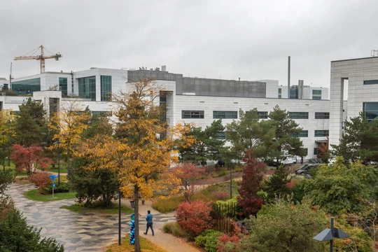 Trụ sở của ASML tại Veldhoven, Hà Lan (Ảnh: Bloomberg)