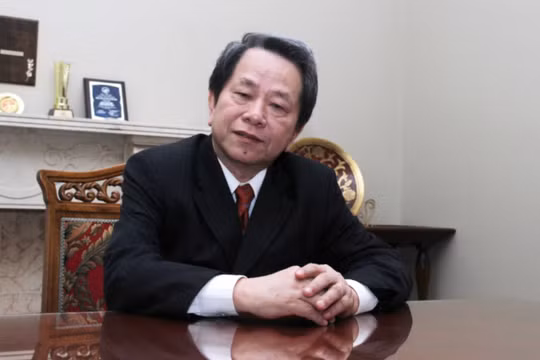 Nhà nghiên cứu Nguyễn Trần Bạt