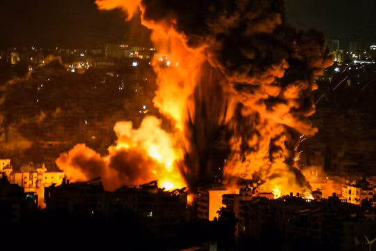 Một cuộc không kích của Israel vào Beirut, Lebanon ngày 6/10 (Ảnh: Getty)