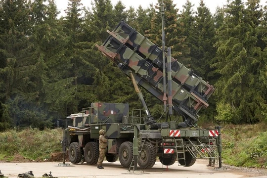Hệ thống phòng không Patriot do Mỹ sản xuất đang được quân đội Đức vận hành. Ảnh: Getty.