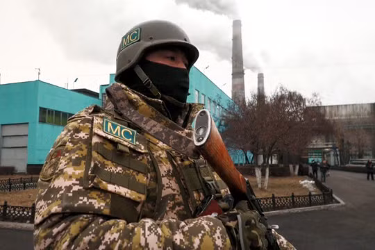 Một binh sĩ thuộc lực lượng CSTO tại Almaty, Kazakhstan (Ảnh: BQP Nga)