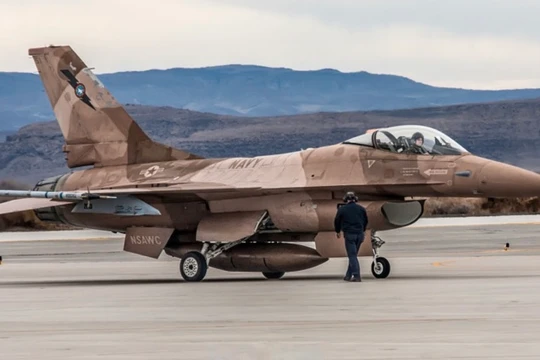 Chiến đấu cơ F-16 do Mỹ sản xuất. Ảnh: MW.