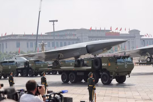 Các loại UAV hiện đại xuất hiện trong cuộc duyệt binh ngày 3/9 ở Trung Quốc. Ảnh: Reuters.