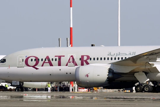 Một chiếc máy bay của hãng không Qatar Airways (Ảnh: RT)