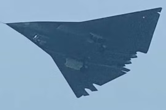 Nguyên mẫu thứ hai của máy bay chiến đấu thế hệ thứ 6 của Trung Quốc. Ảnh: MW.