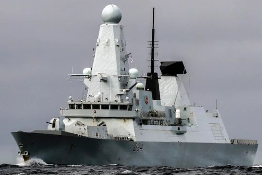 Tàu khu trục lớp Type 45 của Hải quân Hoàng gia Anh. Ảnh: MW.