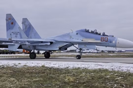 Chiến đấu cơ Su-30 của Lực lượng Không quân Vũ trụ Nga. Ảnh: MW.