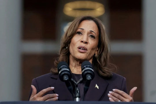 Phó Tổng thống Kamala Harris có bài phát biểu thừa nhận thất bại tại Washington, DC ngày 6/11 (Ảnh: Reuters)